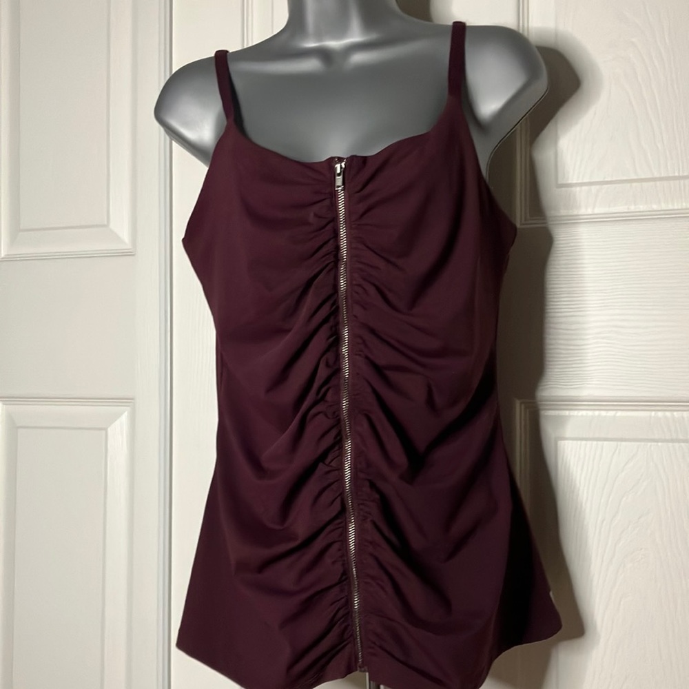 Fabletics ruched cami with zipper closure. Dk burgundySee measurements for size.